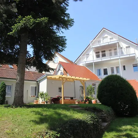 Appartement 1 Obertuerkheim *
